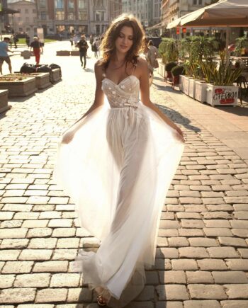 A-line wedding dress with sweetheart bodice