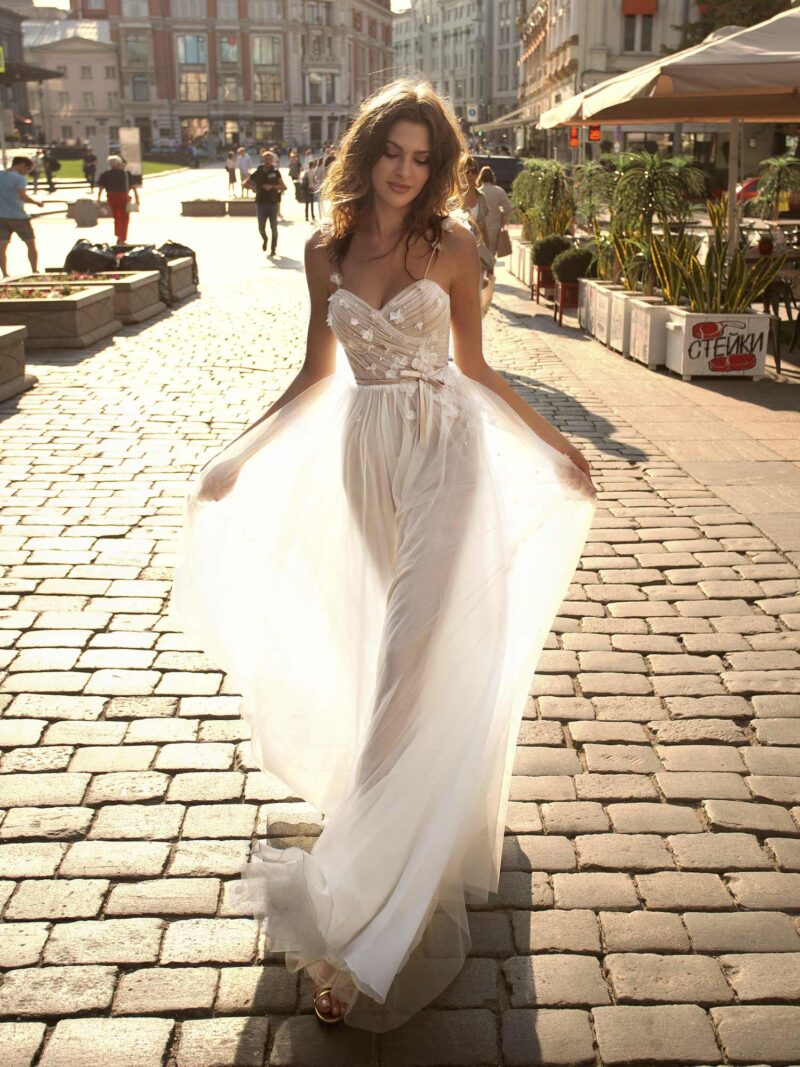 A-line wedding dress with sweetheart bodice