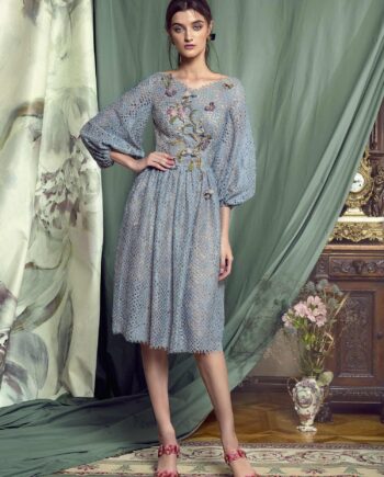 Cocktail dress with bishop sleeves and floral embroidery