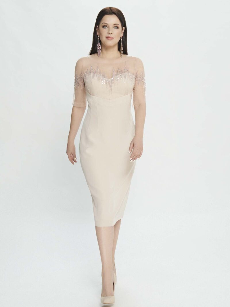 Sheath dress with sweetheart bodice and fitted skirt