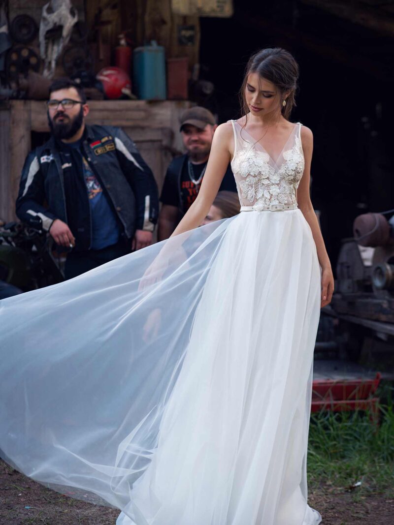 12071-5-wedding-dress