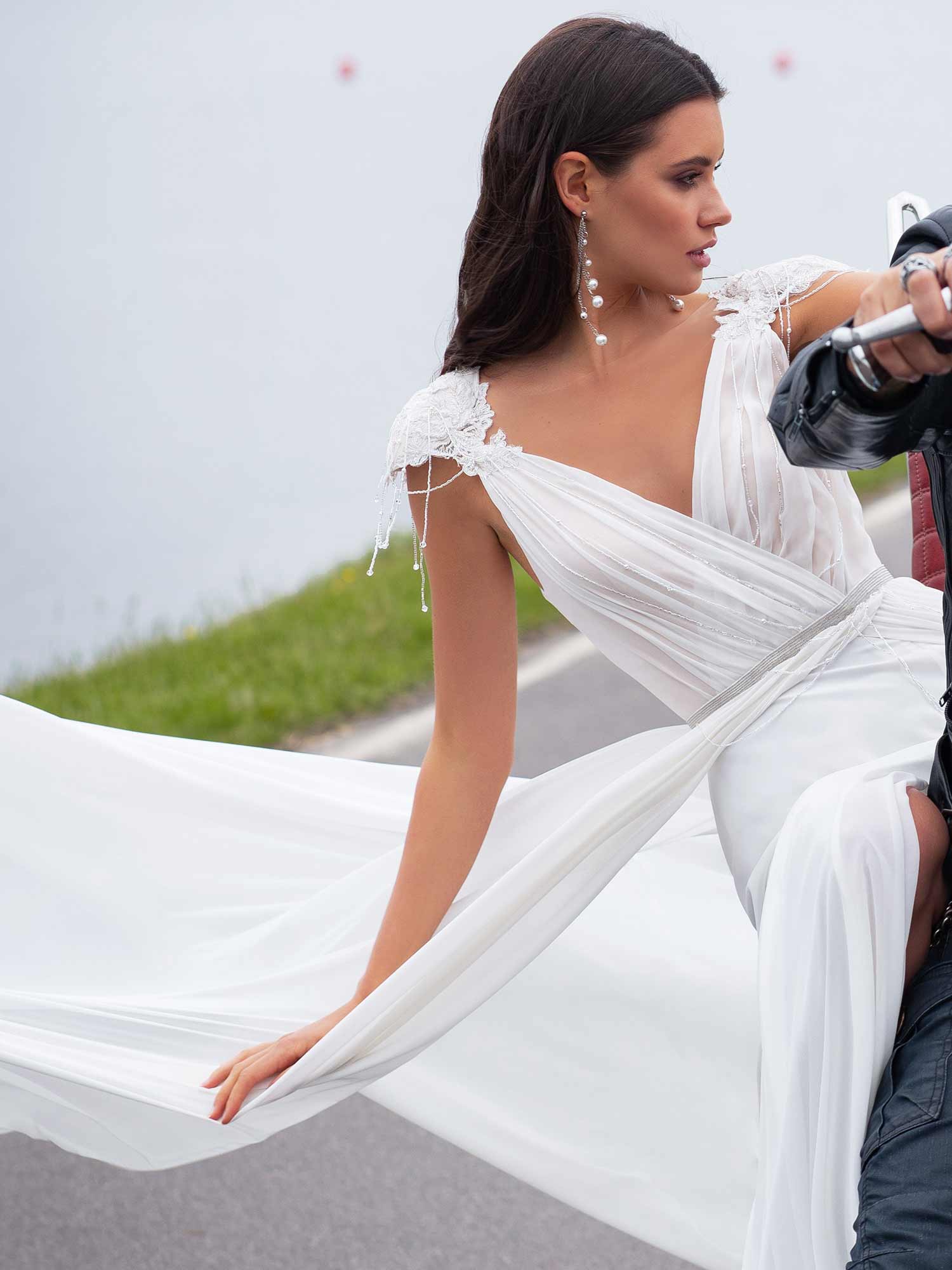 Top Chiffon Wedding Dresses  The ultimate guide 