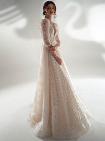 Sequinned lace A-line wedding dress with three-quarter sleeves