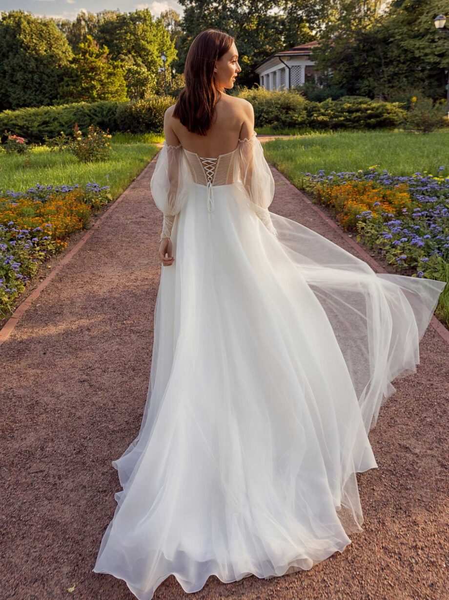 Strapless A-line wedding dress with removable sleeves