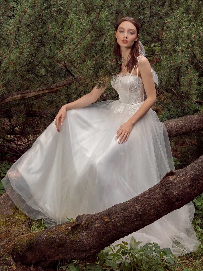 13017-1-unique-wedding-dress-in-Toronto