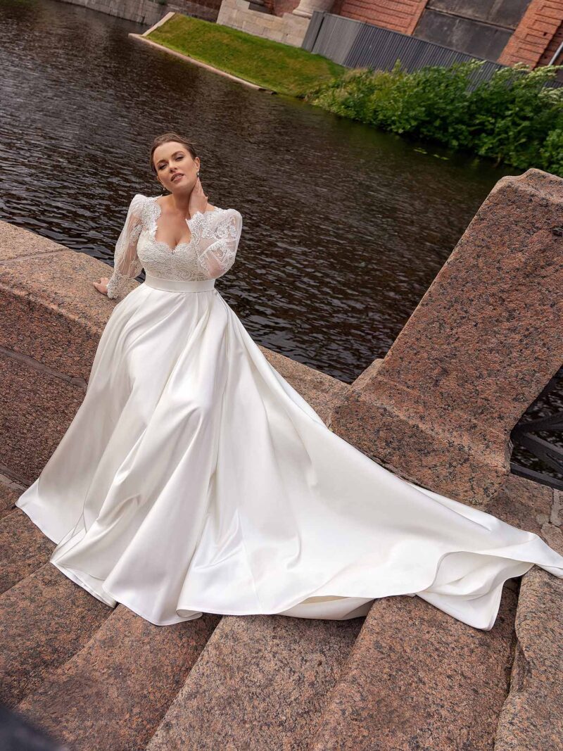 Ball gown plus size wedding dress with short sleeves