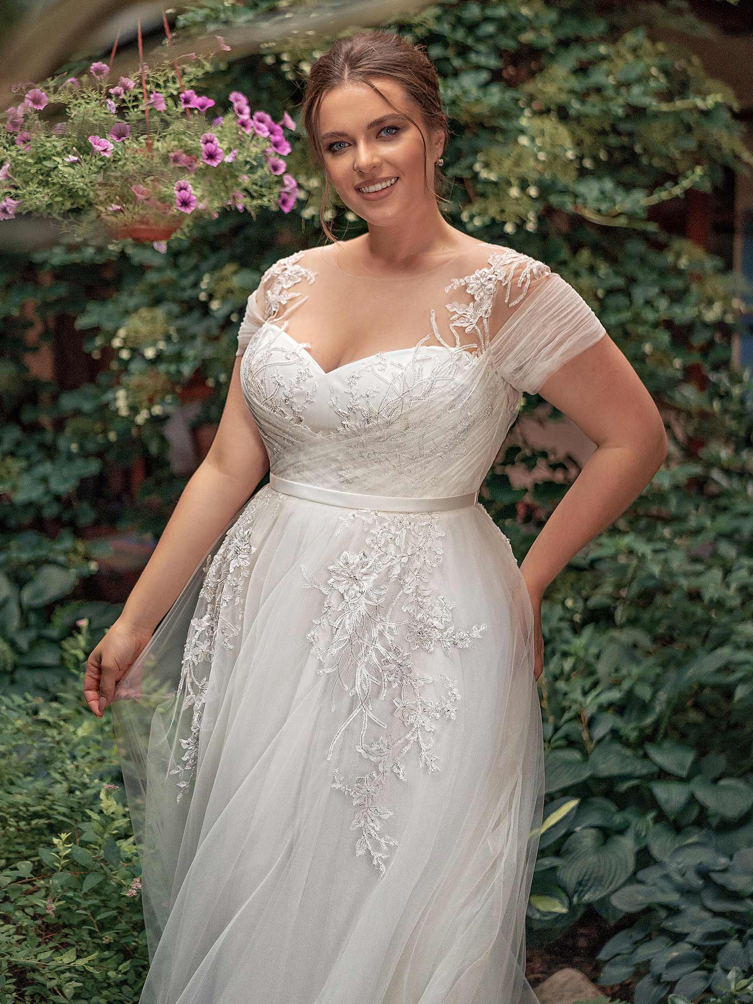 A line Plus Size Wedding Dress With Off The Shoulder Sleeves