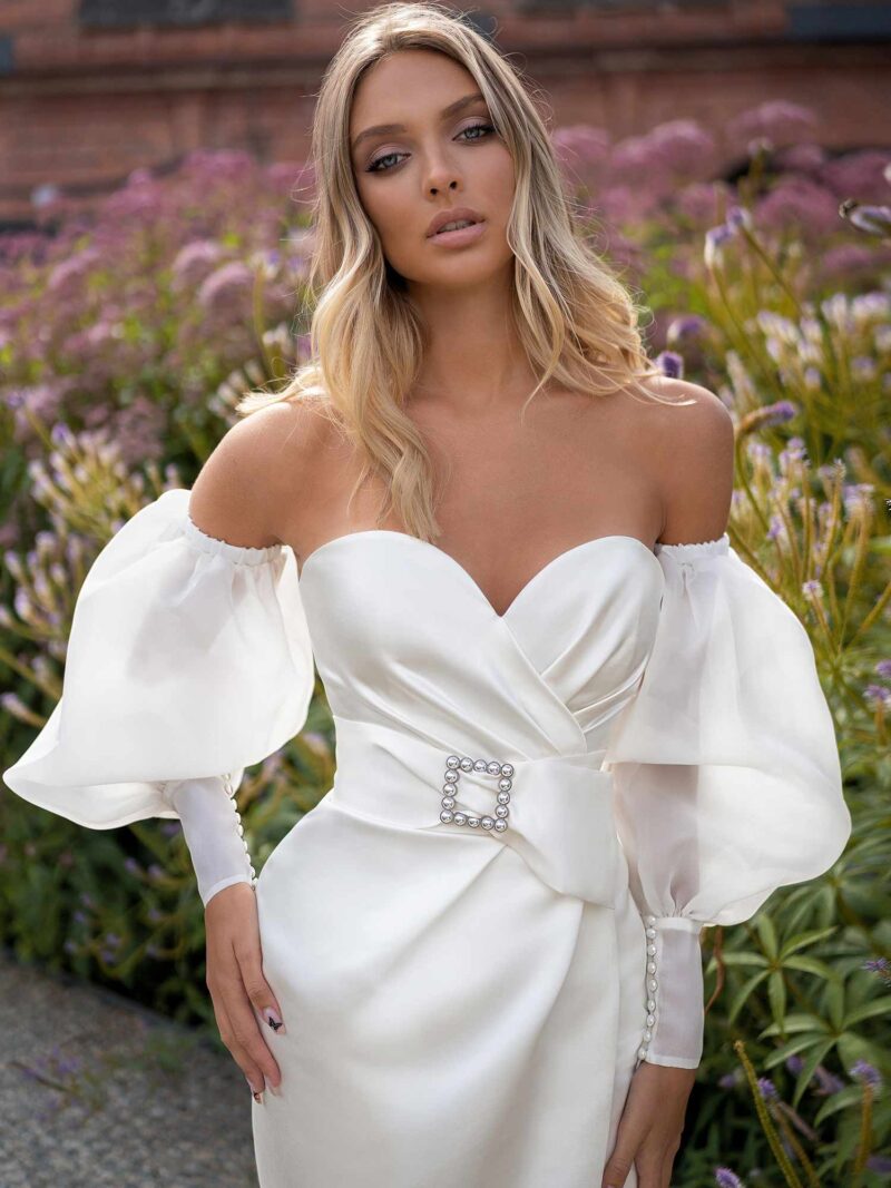 Strapless short wedding dress with detachable bishop sleeves