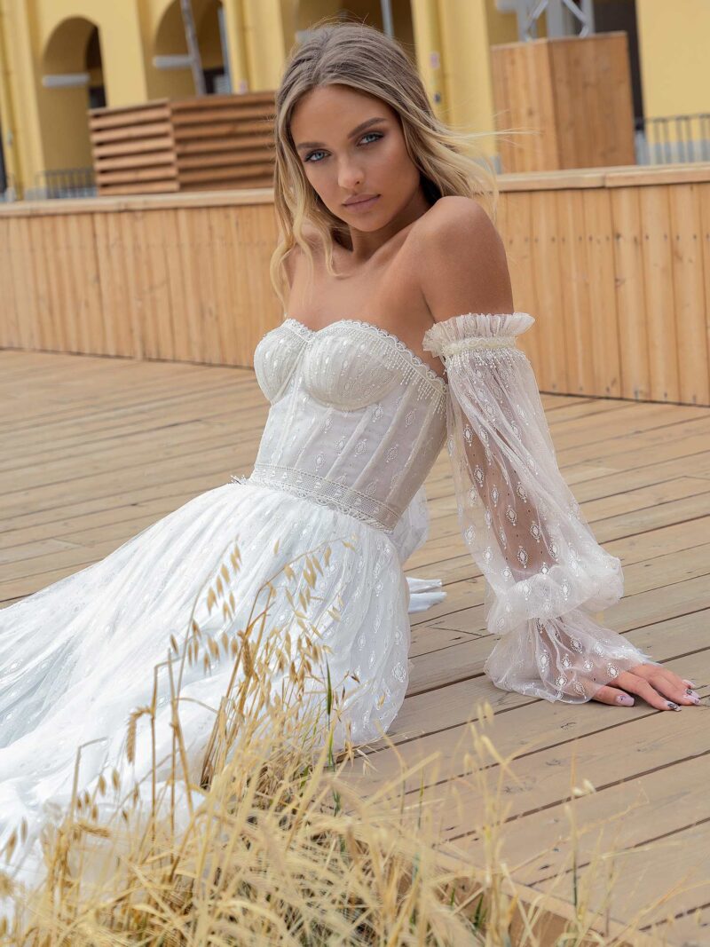 Lace strapless A-line wedding dress with detachable long sleeves