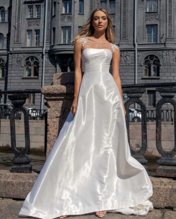 Strapless A-line wedding dress with straight neckline