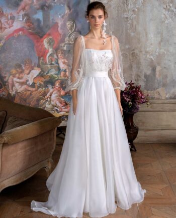 A-line wedding dress with balloon sleeves