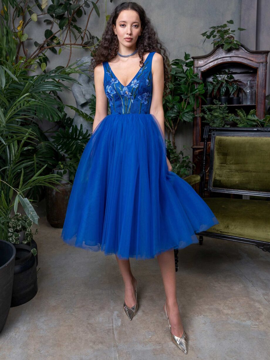 Full skirt evening dress with floral V-neck bodice