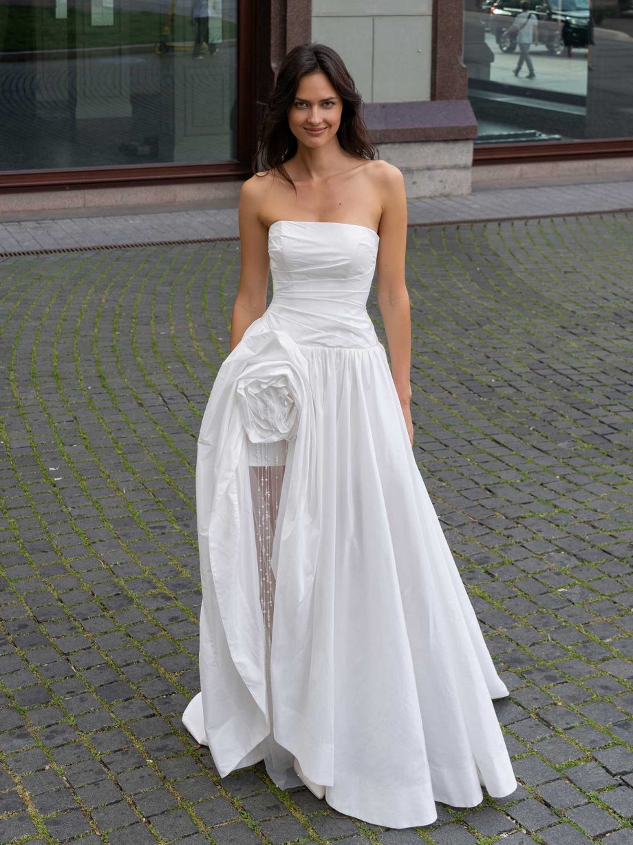 Sexy strapless wedding dress with daring slit