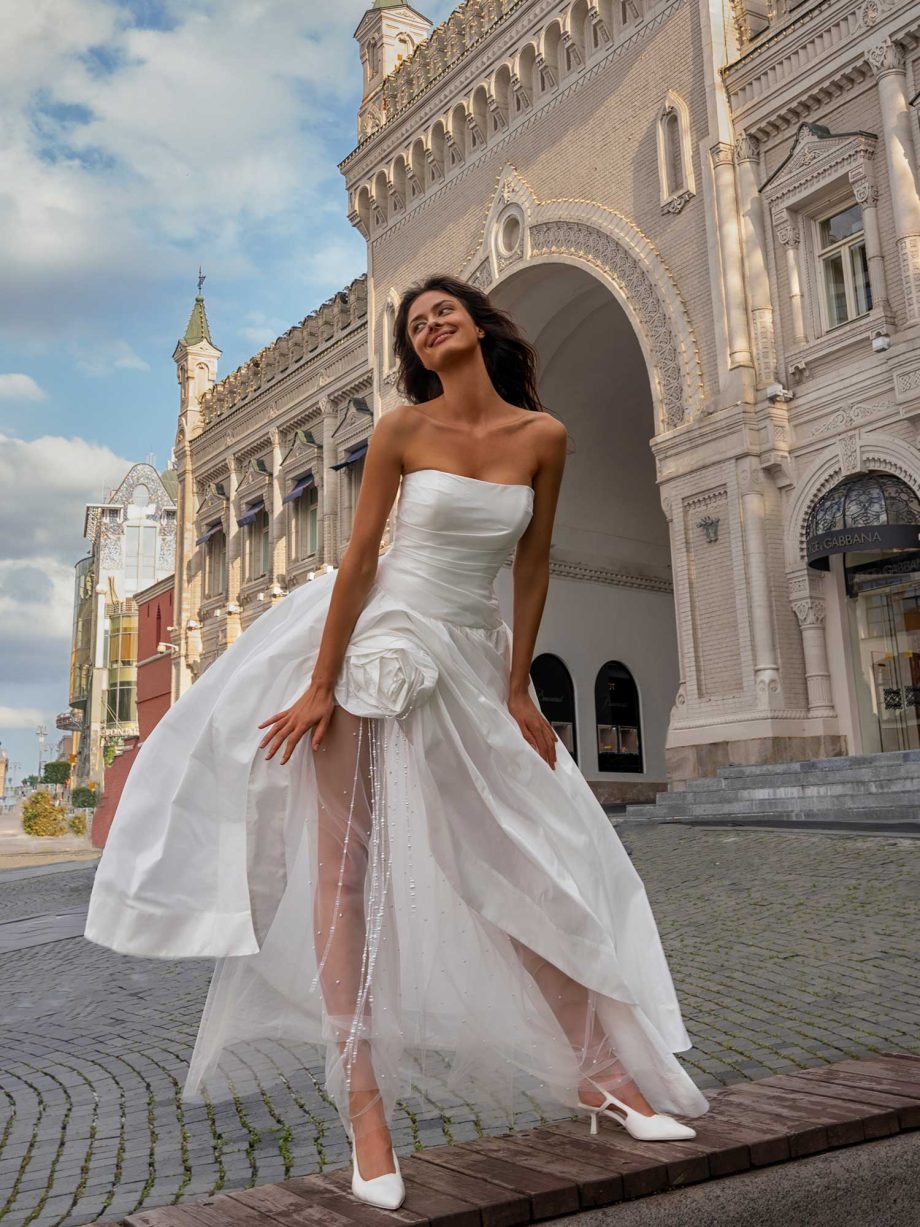 Sexy Strapless Wedding Dress