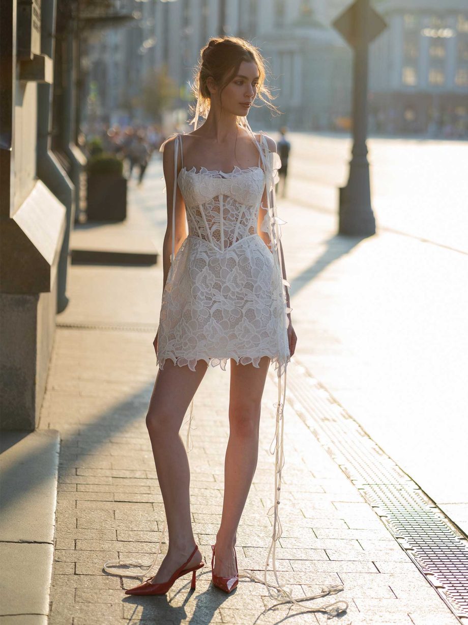 Lace mini dress with tulip skirt